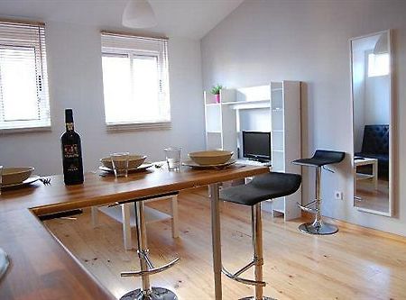 Aparthotel Oporto Entreparedes Экстерьер фото