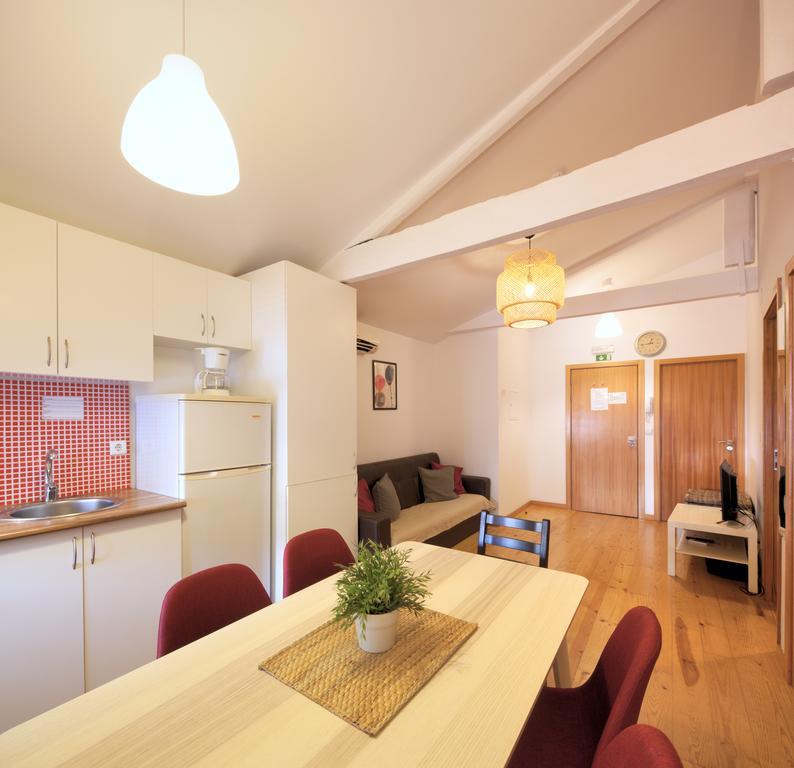 Aparthotel Oporto Entreparedes Экстерьер фото
